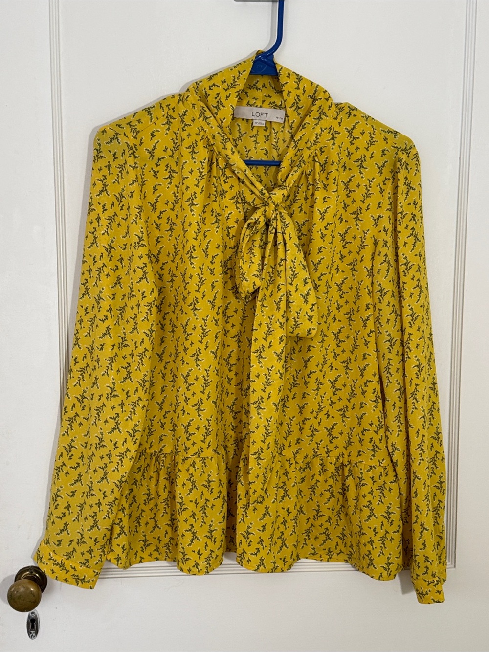 LOFT Yellow Floral Tie-Neck Long Sleeved Peplum Blouse, Like New, size MO